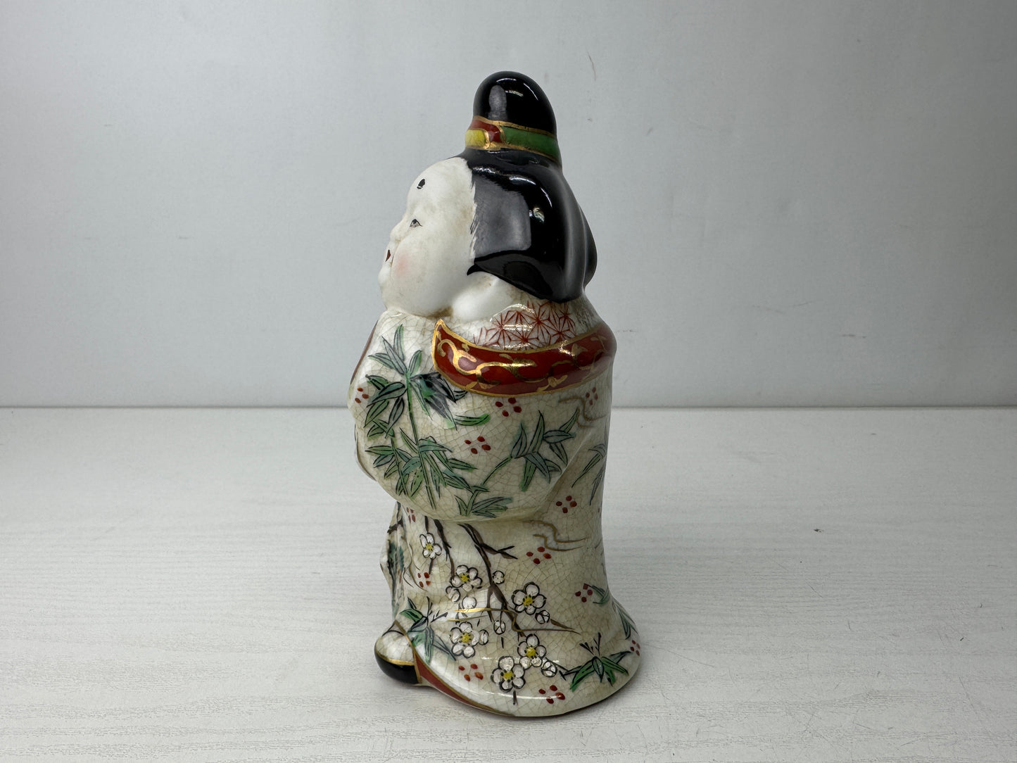 Y9872 OKIMONO Imari-ware Ofuku-san doll figure figurine signed Japan antique
