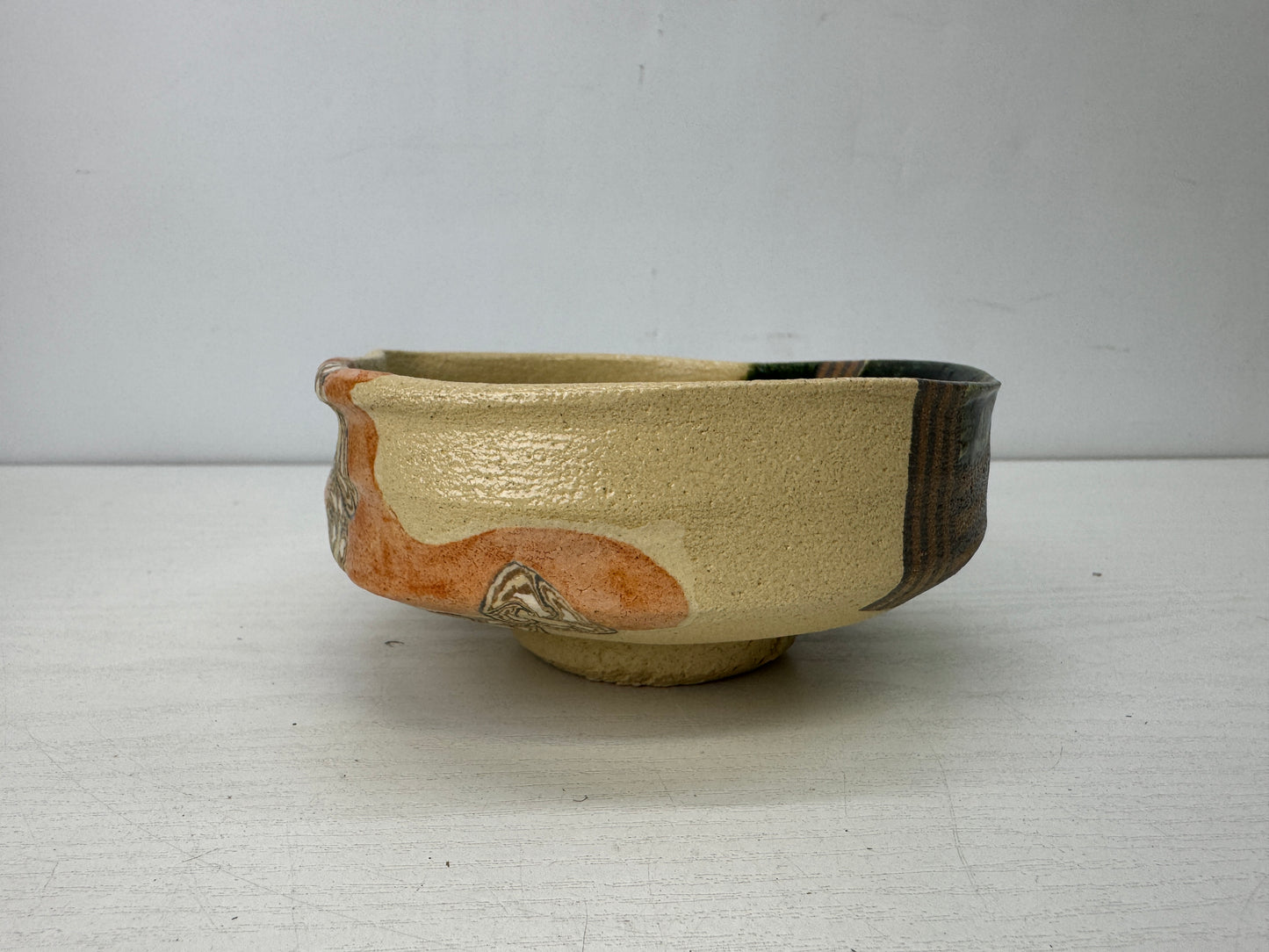 Y9905 CHAWAN Oribe-ware kneaded bowl signed box Japan antique tea ceremony cup