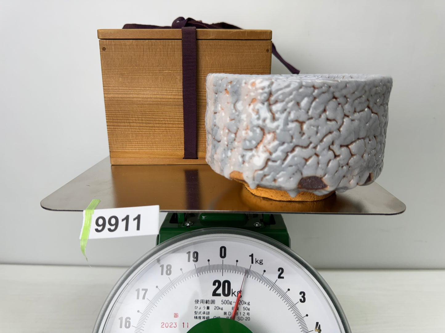 Y9911 CHAWAN Shino-ware bowl signed box Japan antique tea ceremony pottery cup