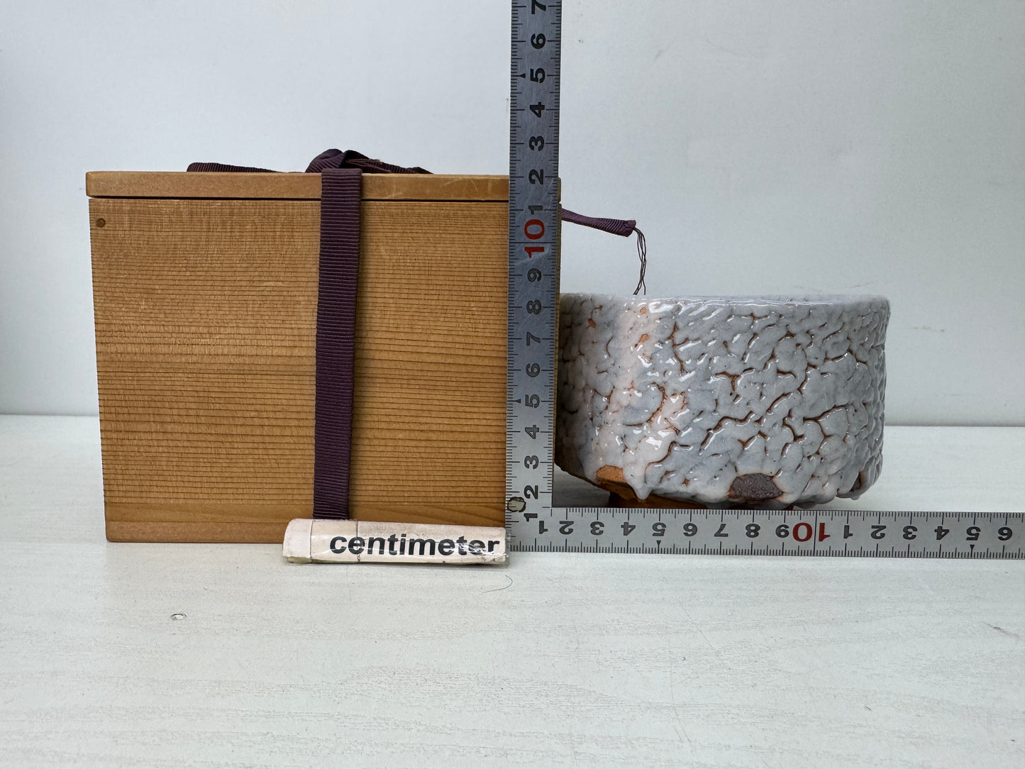 Y9911 CHAWAN Shino-ware bowl signed box Japan antique tea ceremony pottery cup