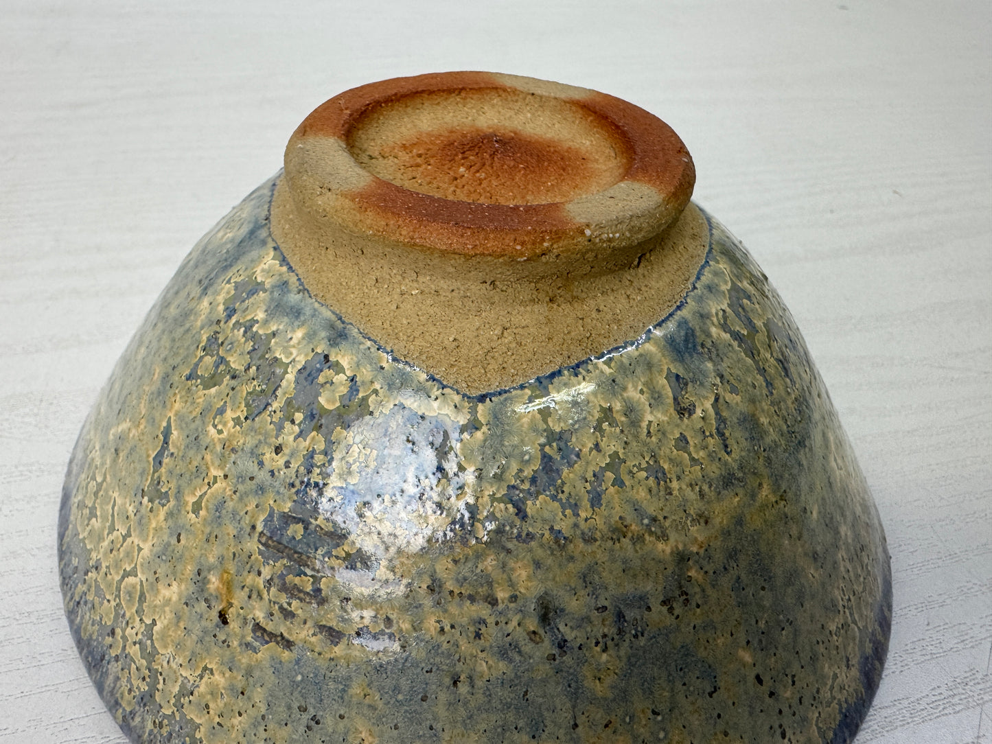 Y9915 CHAWAN Shigaraki-ware flat bowl signed box Japan antique tea ceremony cup