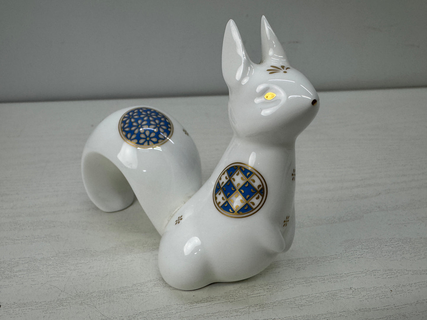 Y9919 OKIMONO Noritake ceramic Squirrel figurine signed Japan antique interior