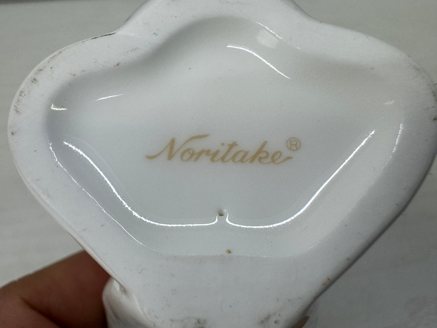 Y9919 OKIMONO Noritake ceramic Squirrel figurine signed Japan antique interior