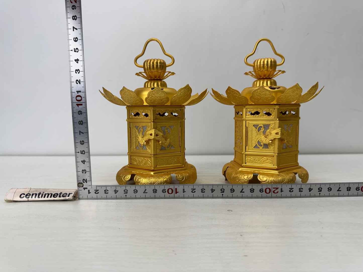 Y9923 TOUROU small golden Hanging lantern pair Japan antique interior lighting