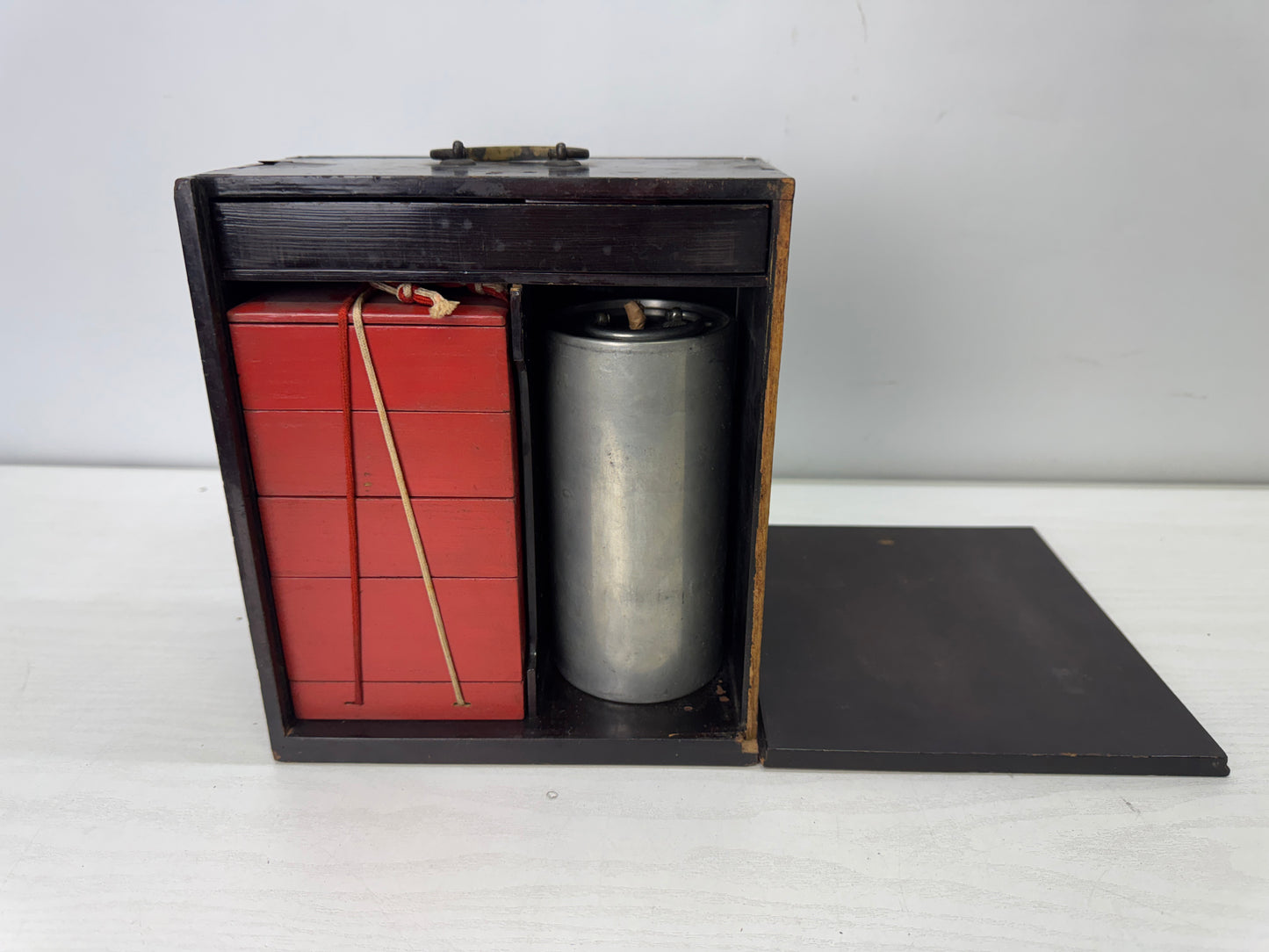 Y9936 BOX Lacquered outdoor lunchbox Edo period Japan antique food container