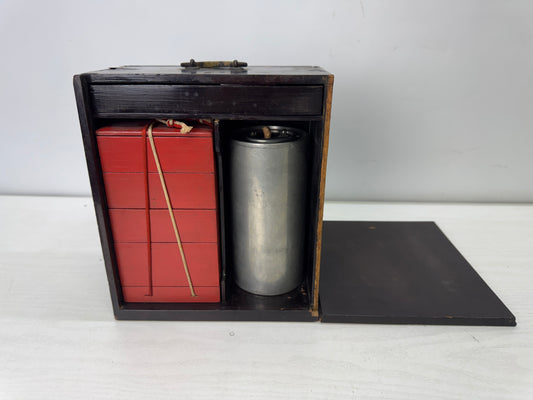 Y9936 BOX Lacquered outdoor lunchbox Edo period Japan antique food container