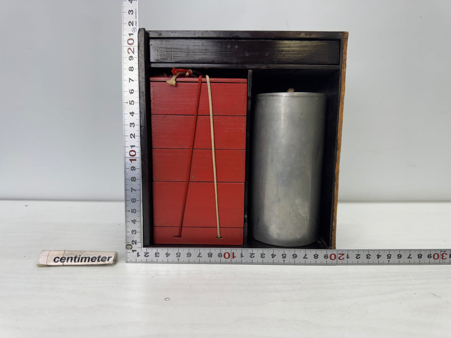 Y9936 BOX Lacquered outdoor lunchbox Edo period Japan antique food container