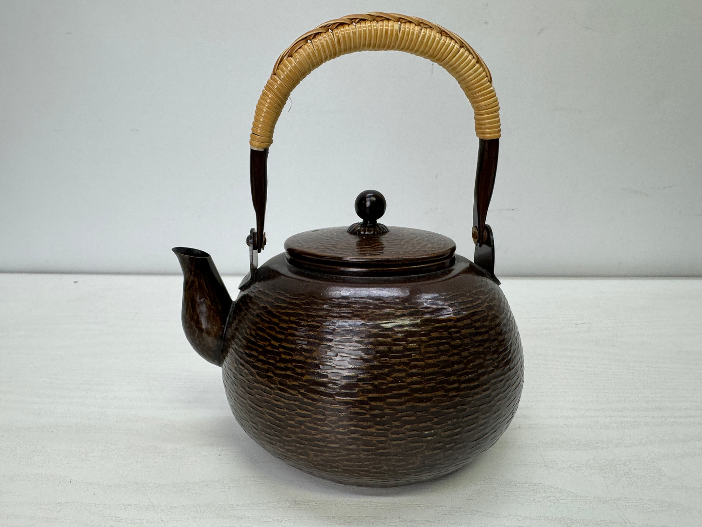 Y9940 KETTLE Copper hammered tea pot water jug Japan antique kitchen cooking
