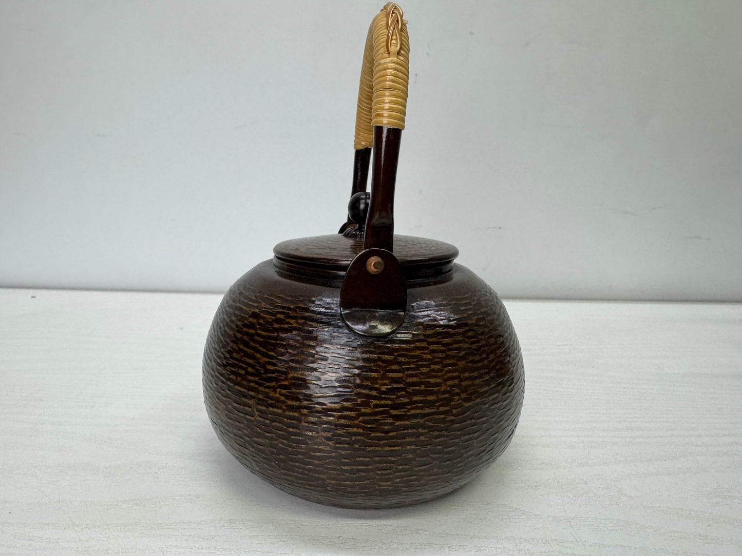 Y9940 KETTLE Copper hammered tea pot water jug Japan antique kitchen cooking