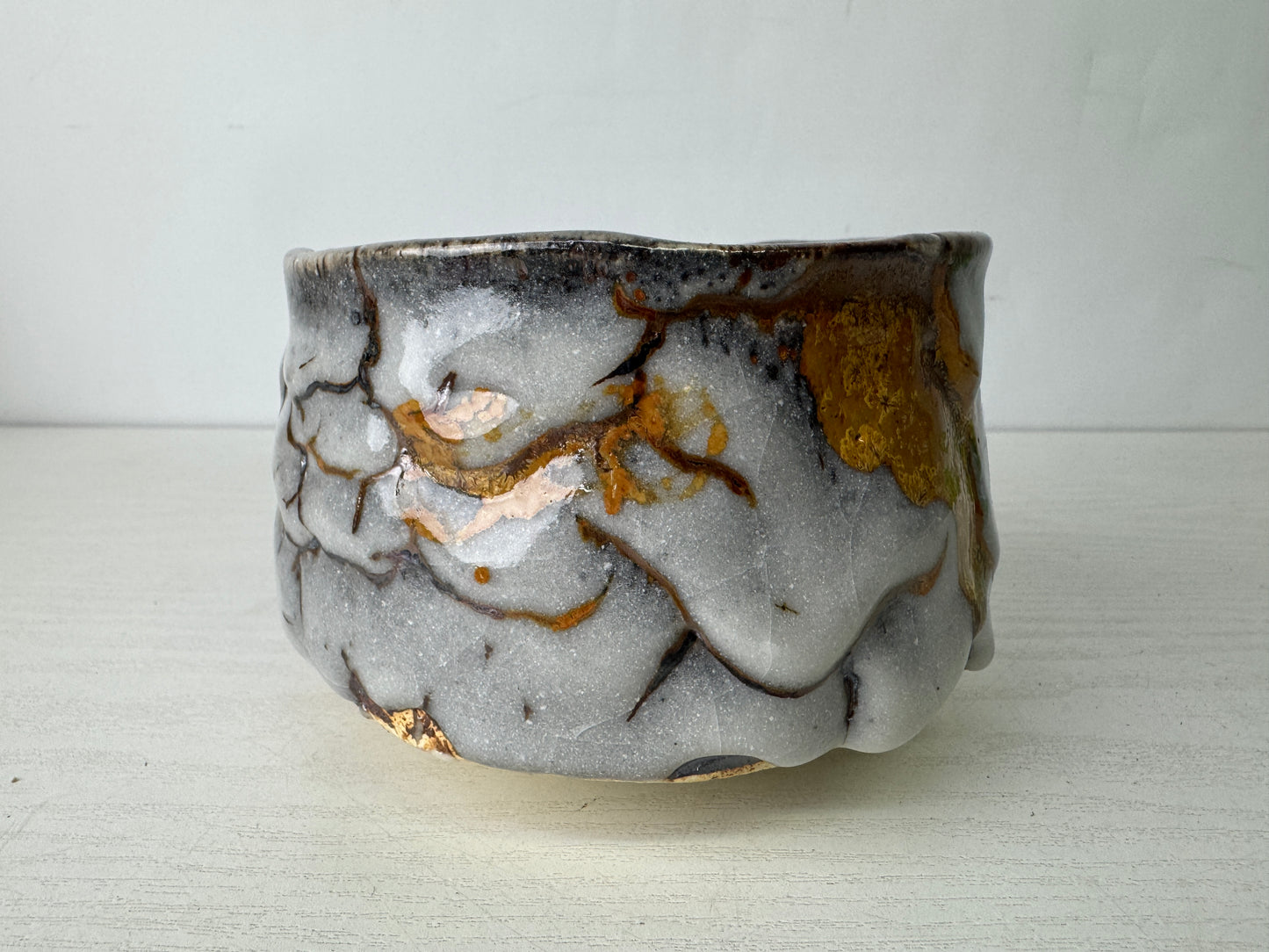 Y9971 CHAWAN Shino-ware bowl signed box Japan antique tea ceremony pottery cup