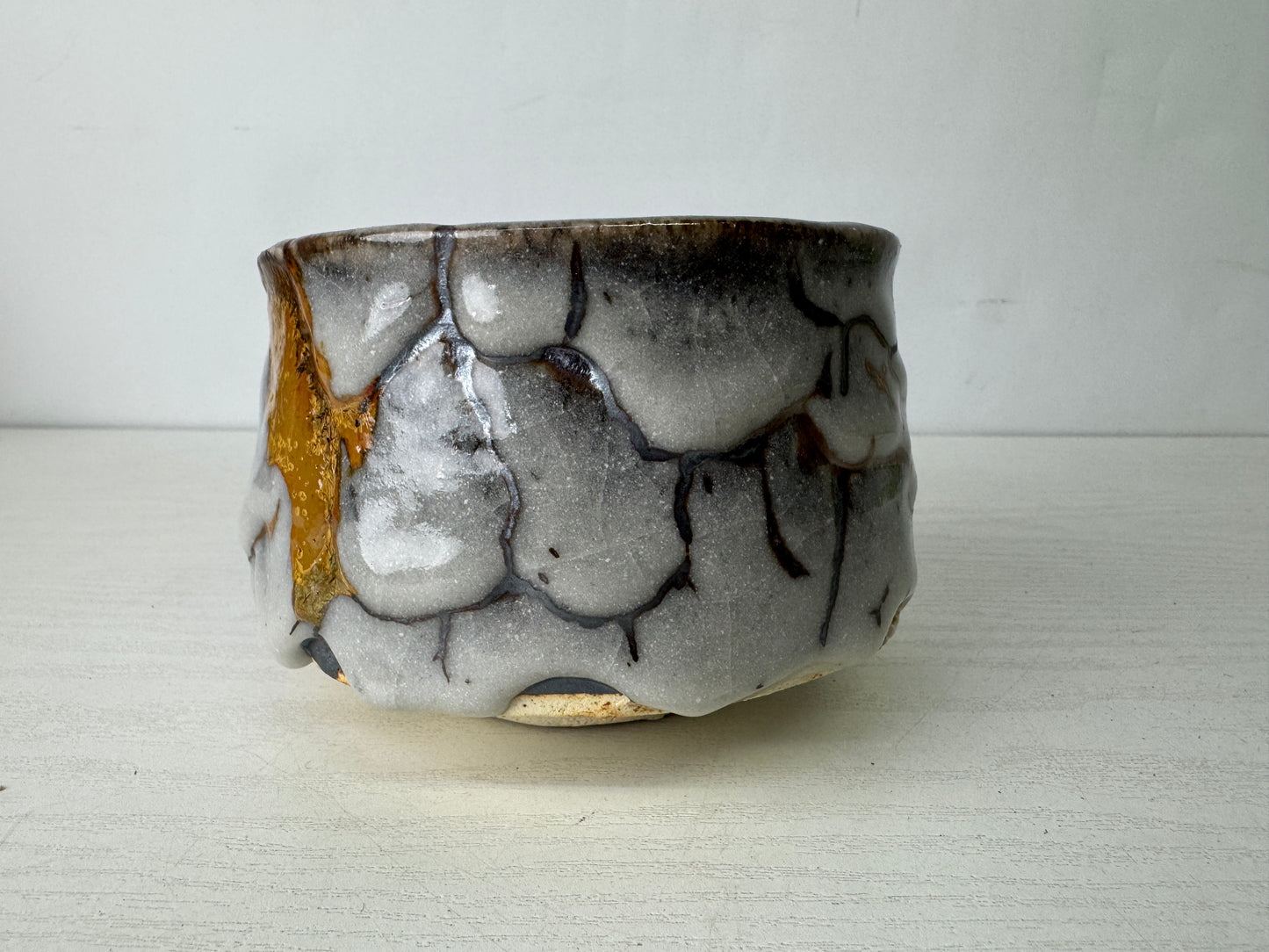 Y9971 CHAWAN Shino-ware bowl signed box Japan antique tea ceremony pottery cup