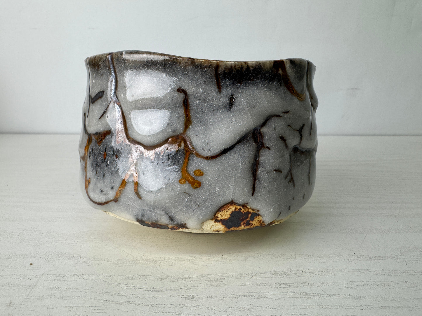 Y9971 CHAWAN Shino-ware bowl signed box Japan antique tea ceremony pottery cup