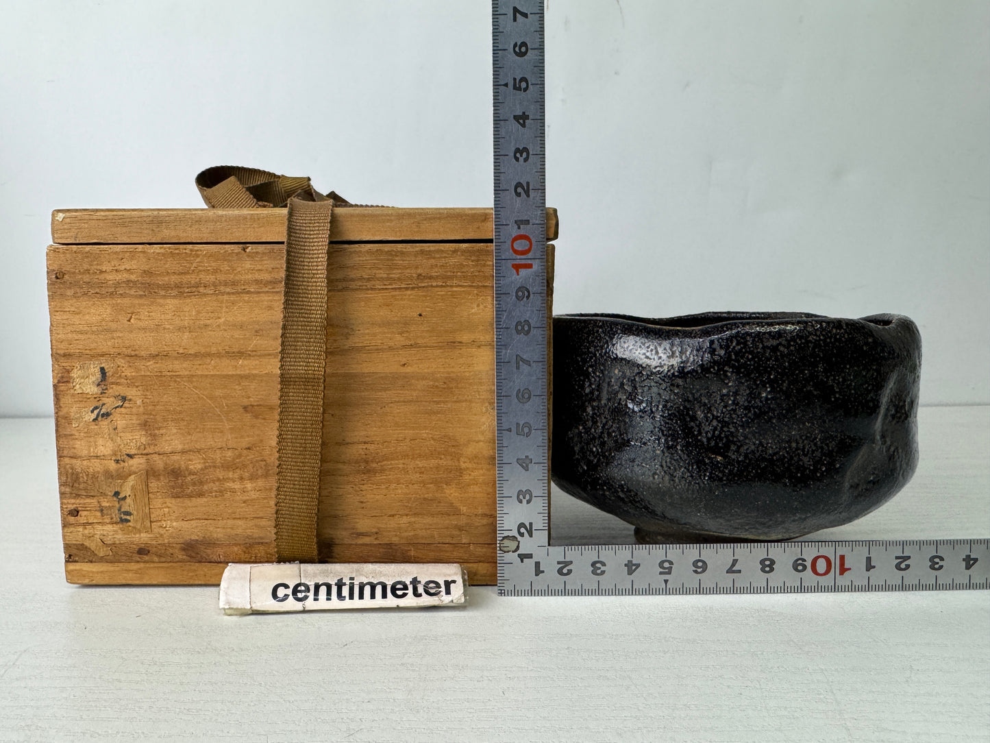 Y9975 CHAWAN Raku-ware black bowl signed box Ryonyu Japan antique tea ceremony