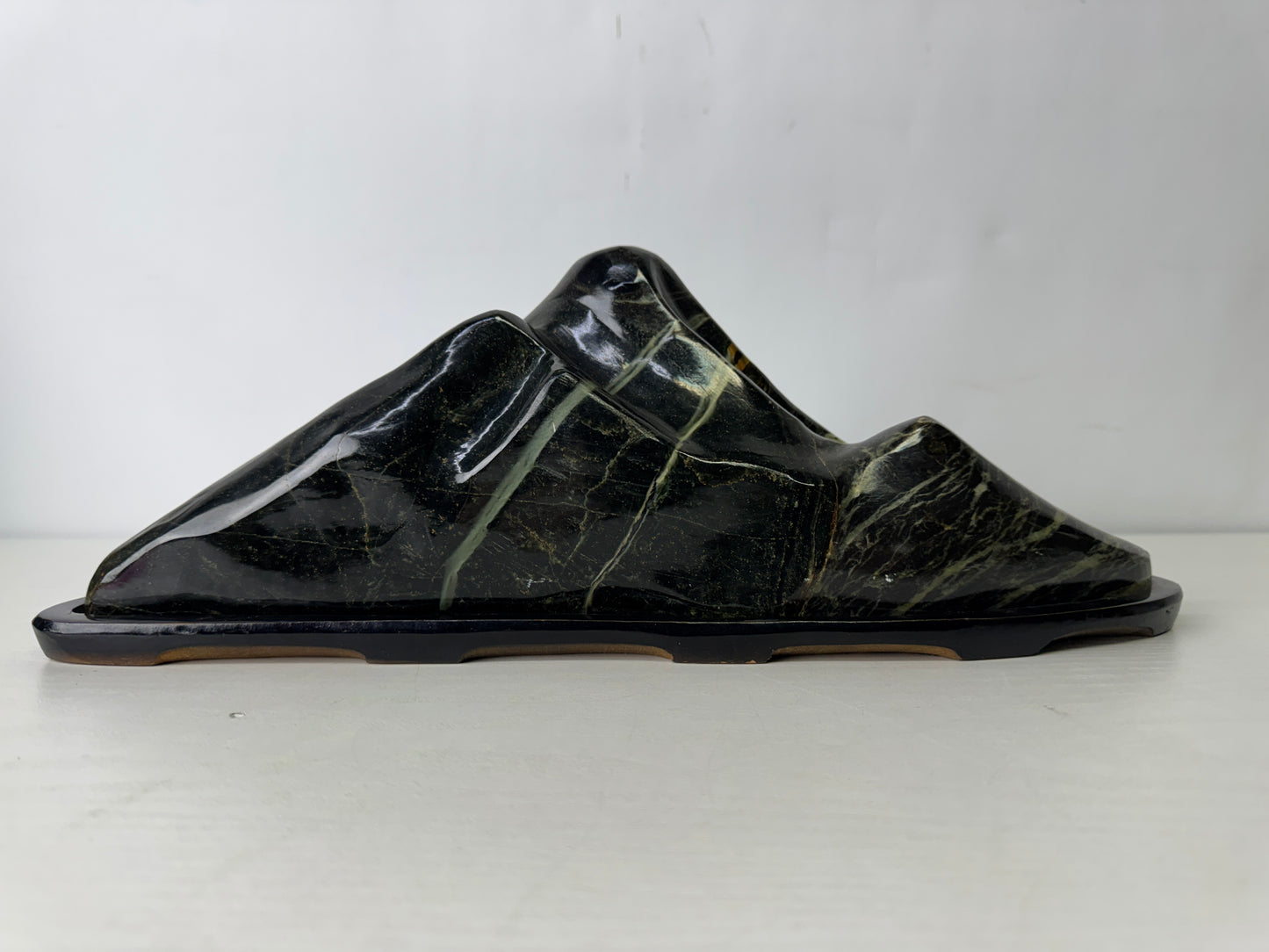 Y9988 OKIMONO Suiseki viewing stone wooden stand Japan antique interior ornament