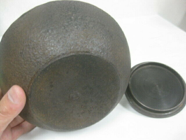 Y0041 TETSUBIN Old coin pattern Iron Tea Kettle Teapot Japan antique