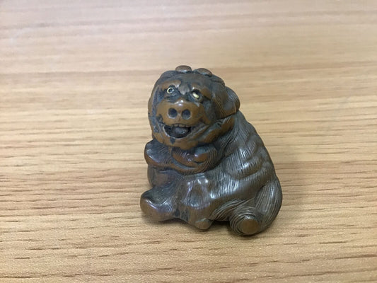 Y0268 NETSUKE Edo period Ball and lion Japanese Traditional Antique figure