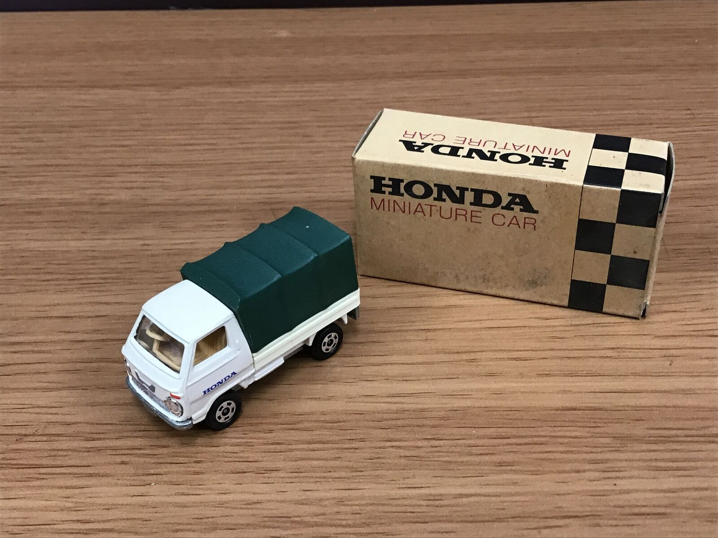 Y0124 TOMICA TN3 360 Honda TAKARA TOMY vintage mini car from Japan rare