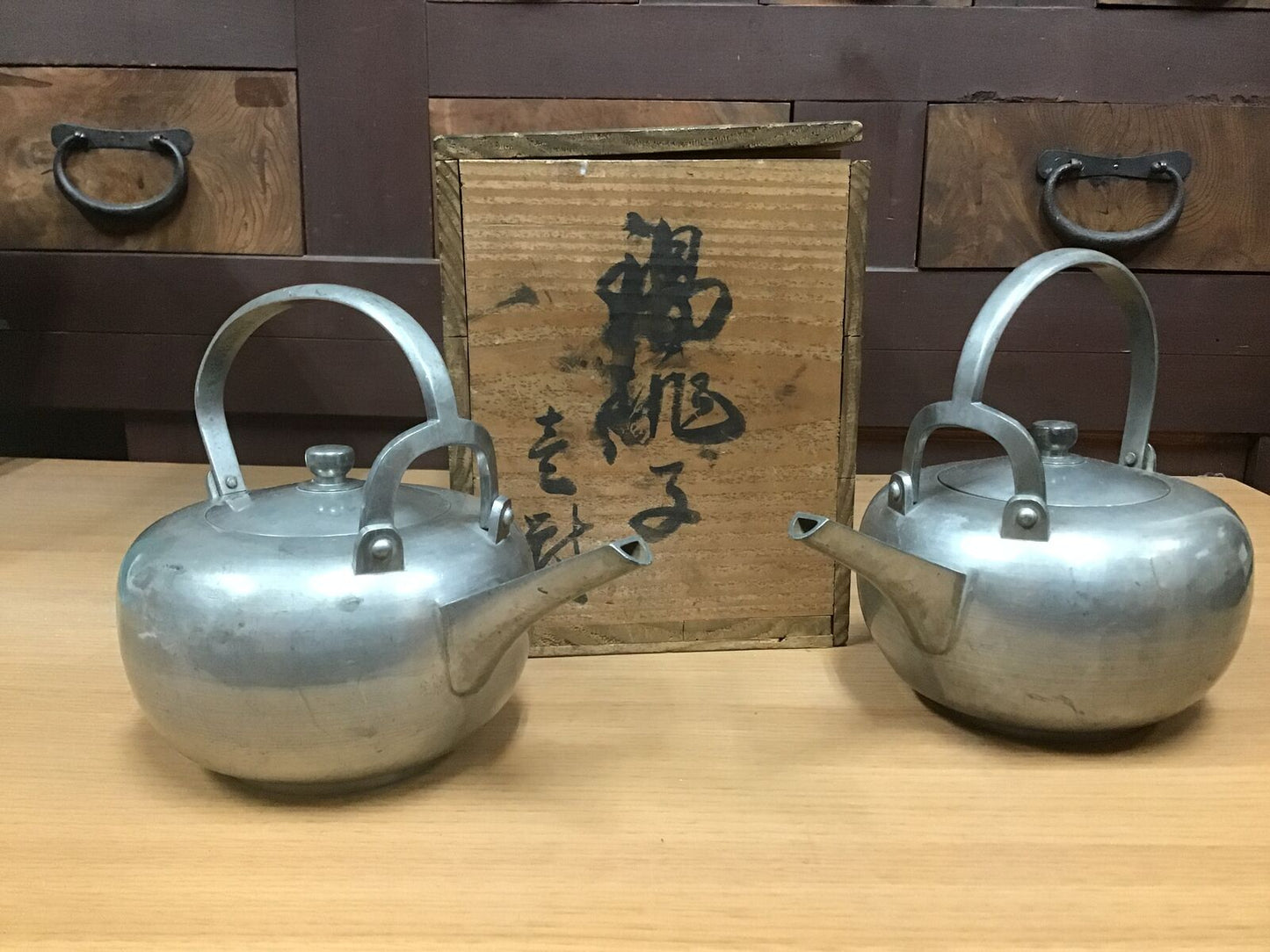 Y0939 CHOUSHI Kutani-ware Tokkuri signed box Japanese antique Japan vintage sake