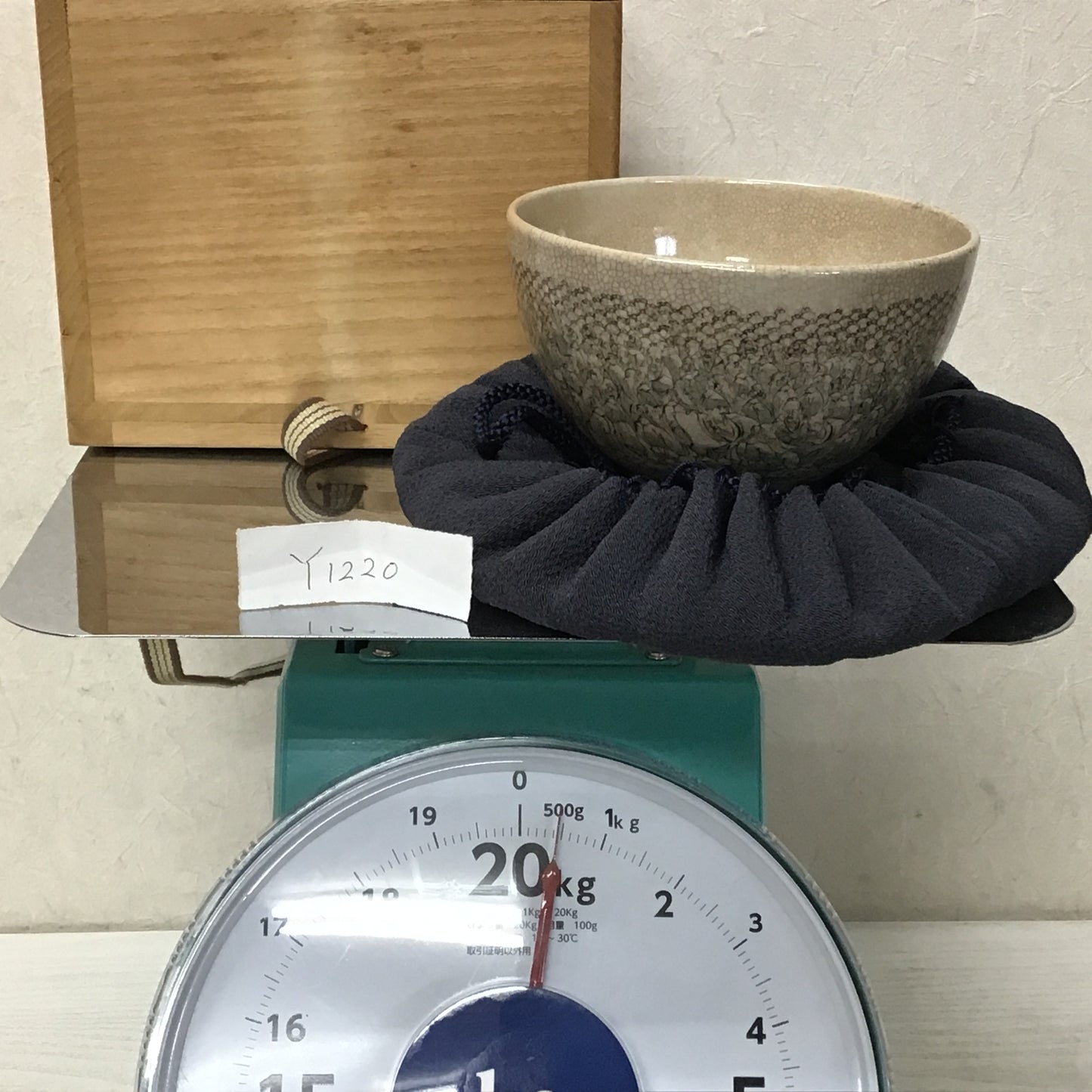 Y1220 CHAWAN Inuyama-ware box hundred arhats Japanese Tea Ceremony bowl pottery