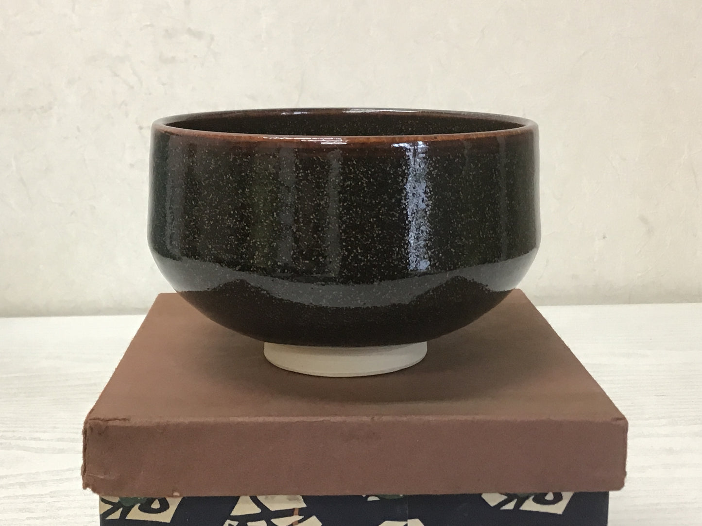 Y1408 CHAWAN Seto-ware signed box Japanese bowl pottery Japan tea ceremony