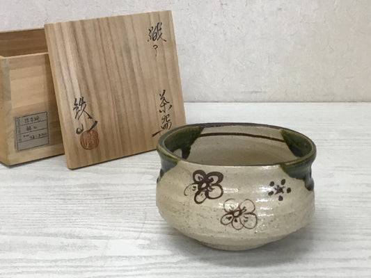 Y1652 CHAWAN Oribe-ware signed box Japanese bowl pottery Japan tea ceremony