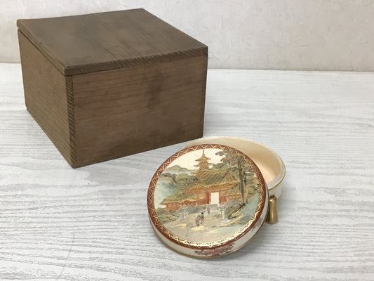 Y1655 BOX Satsuma-ware signed box container Japanese antique Japan storage