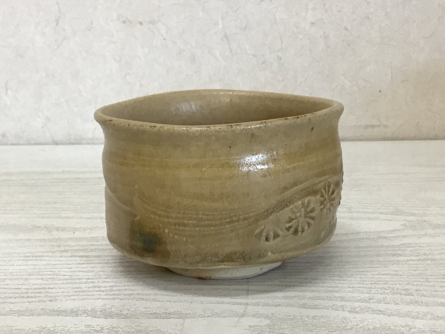 Y1677 CHAWAN Seto-ware yellow signed box Japanese bowl pottery tea ceremony