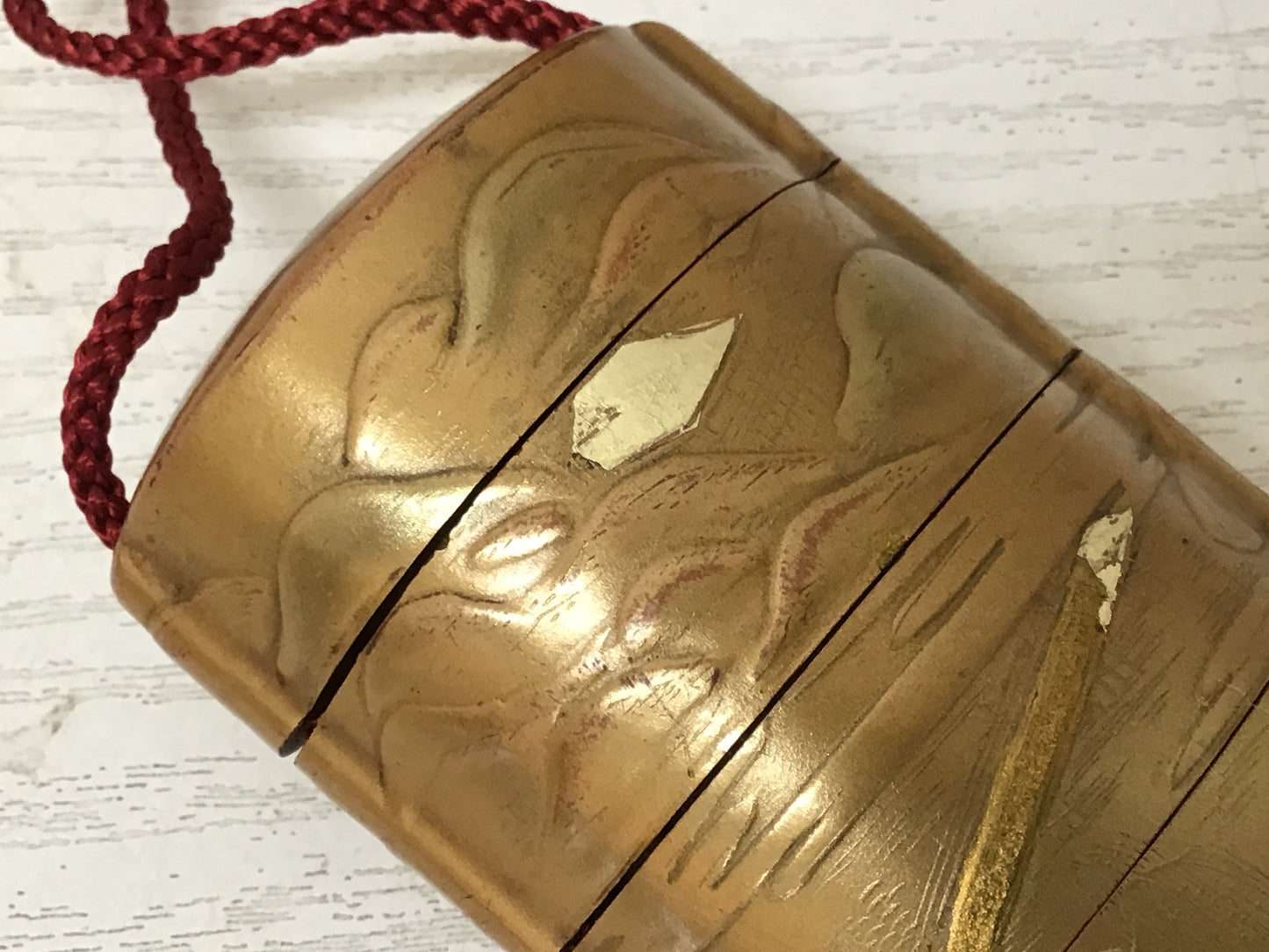 Y1742 INROU Pill Box gold lacquer Kajikawa netsuke Japanese antique traditional