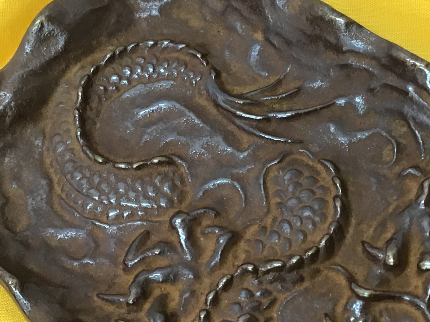 Y1882 DISH Bronze Unryu Dragon plate signed box Japan pottery antique vintage