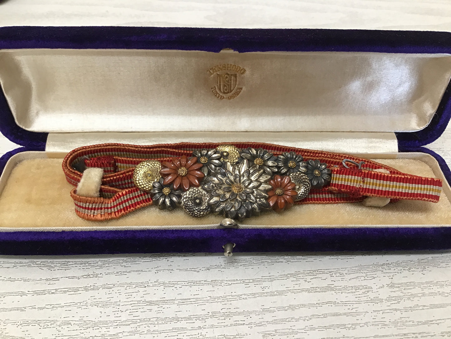 Y2296 OBIDOME Metalwork Sash Clip brooch Flower signed box Japan Kimono antique