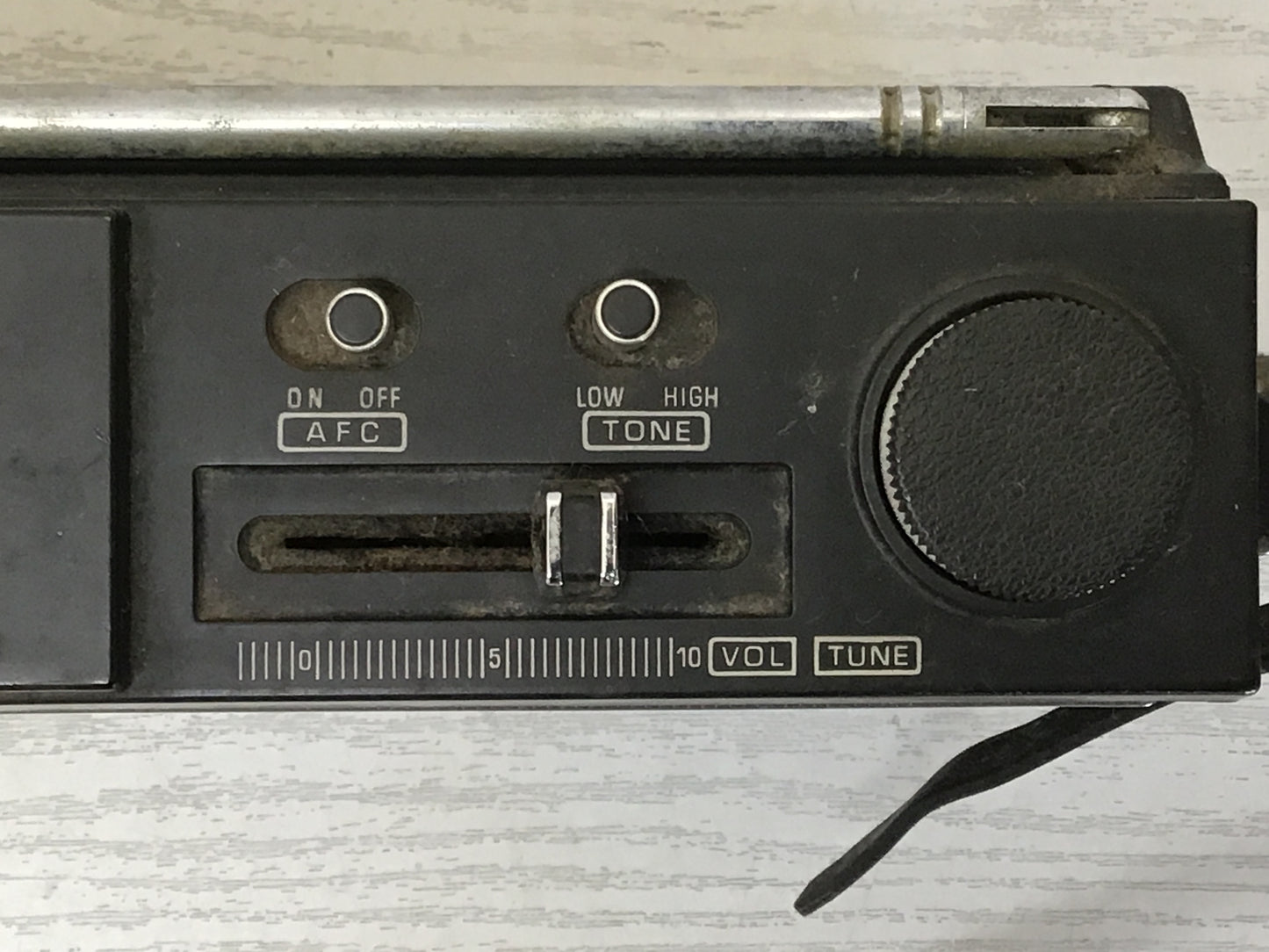 Y2336 RADIO SANYO 10F-B36 transistor portable Japan antique vintage music news