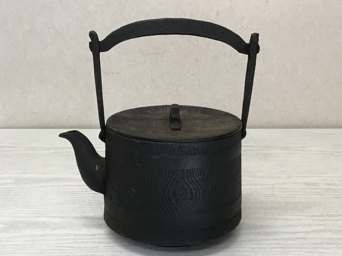 Y2620 TETSUBIN Iron tea pot signed Japanese Kettle Teapot antique vintage