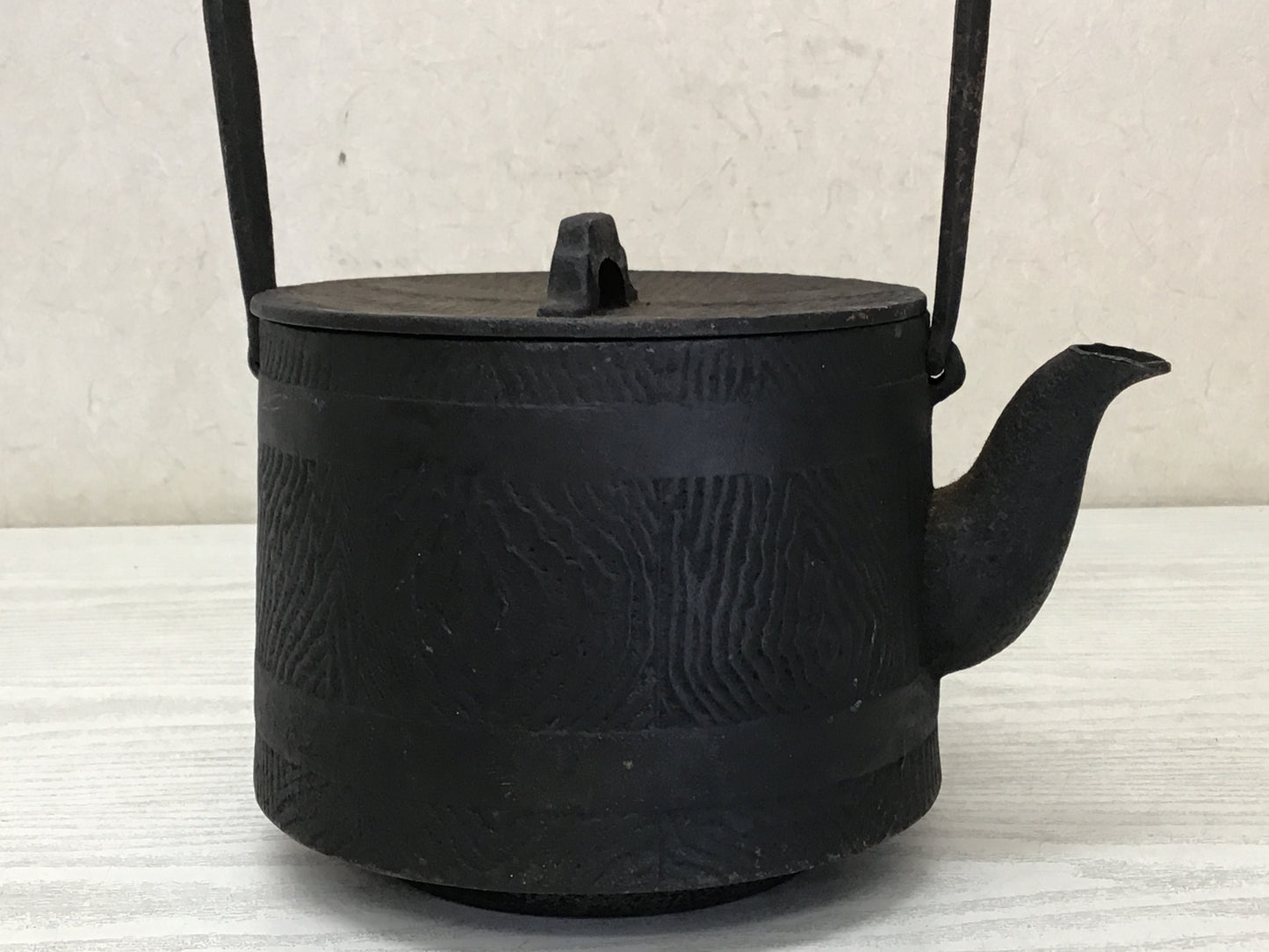 Y2620 TETSUBIN Iron tea pot signed Japanese Kettle Teapot antique vintage