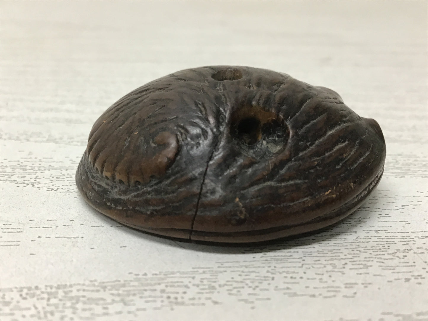 Y2687 NETSUKE Abalone wood carving toggle Japanese Traditional Antique accessory