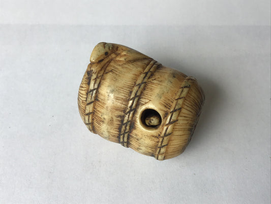 Y2690 NETSUKE Bales Mouse gimmick toggle Japanese Traditional Antique accessory