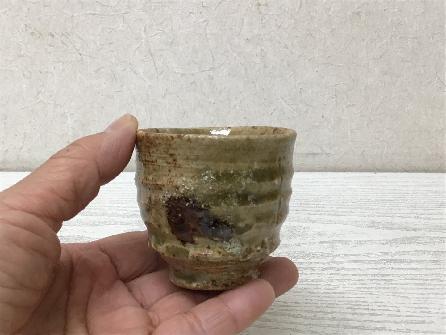 Y2763 CHAWAN Mino Iga-ware sake cup signed box Japanese bowl pottery Japan