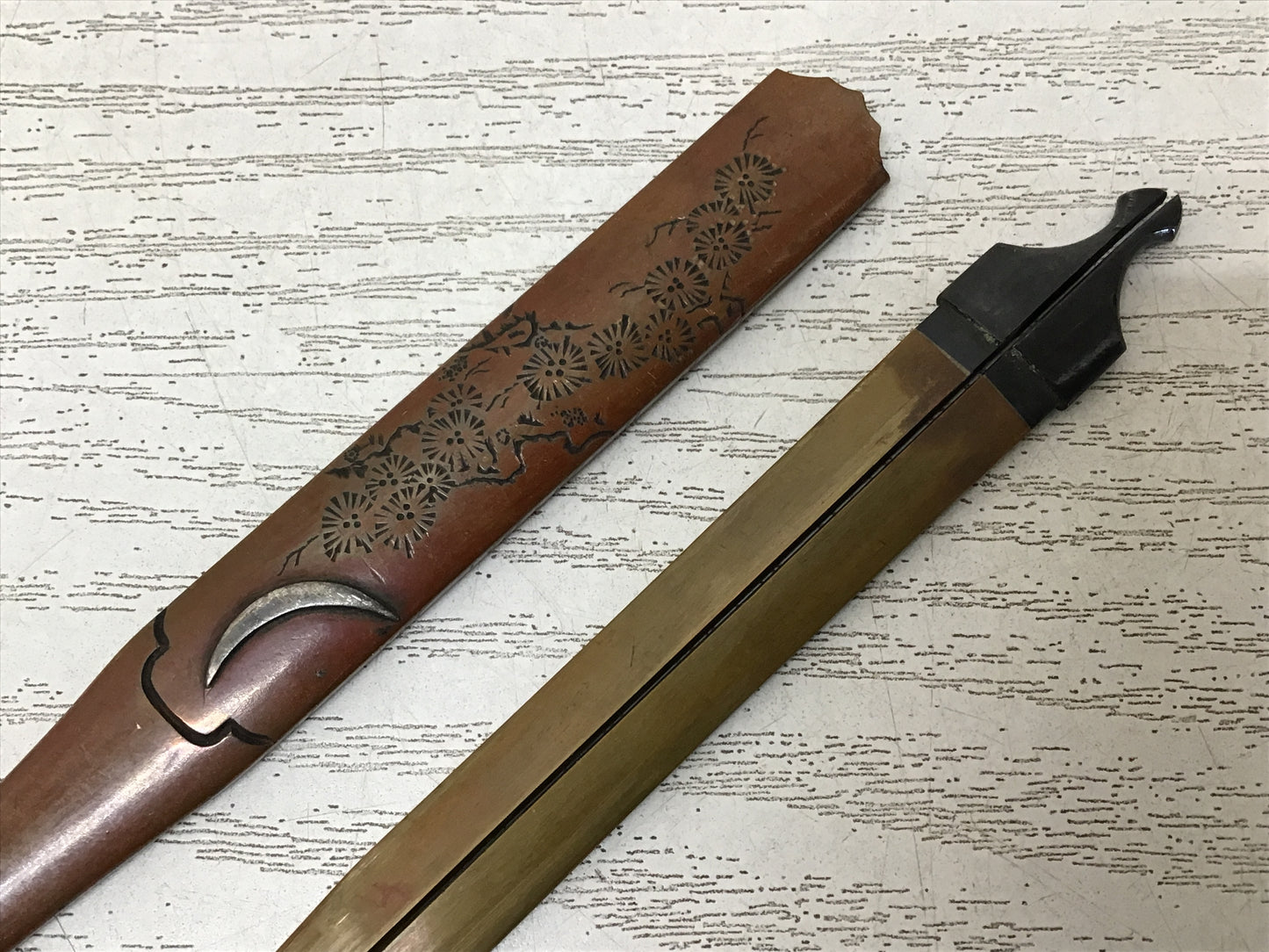 Y2770 KOUGAI  Split accessory sword sheath Crescent moon Inlay Japanese samurai