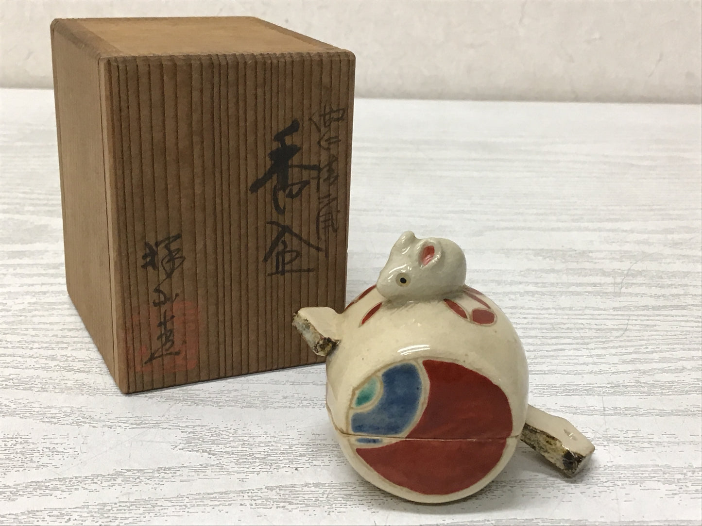 Y2780 BOX Kyo-ware Lucky Mallet Mouse signed box Japanese incense container