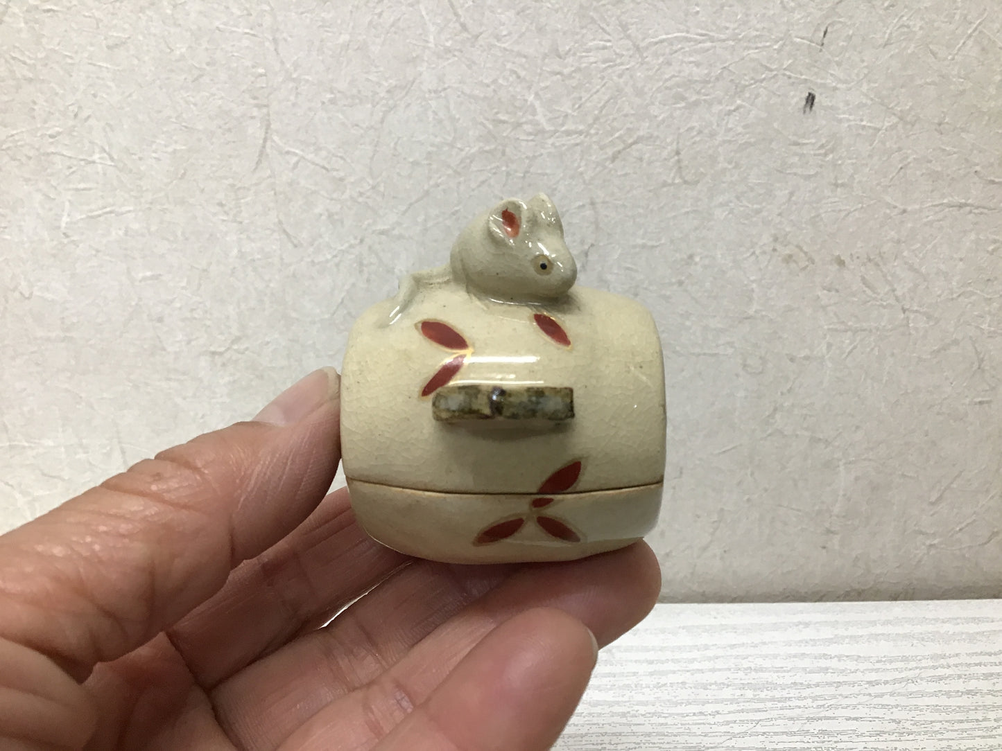Y2780 BOX Kyo-ware Lucky Mallet Mouse signed box Japanese incense container