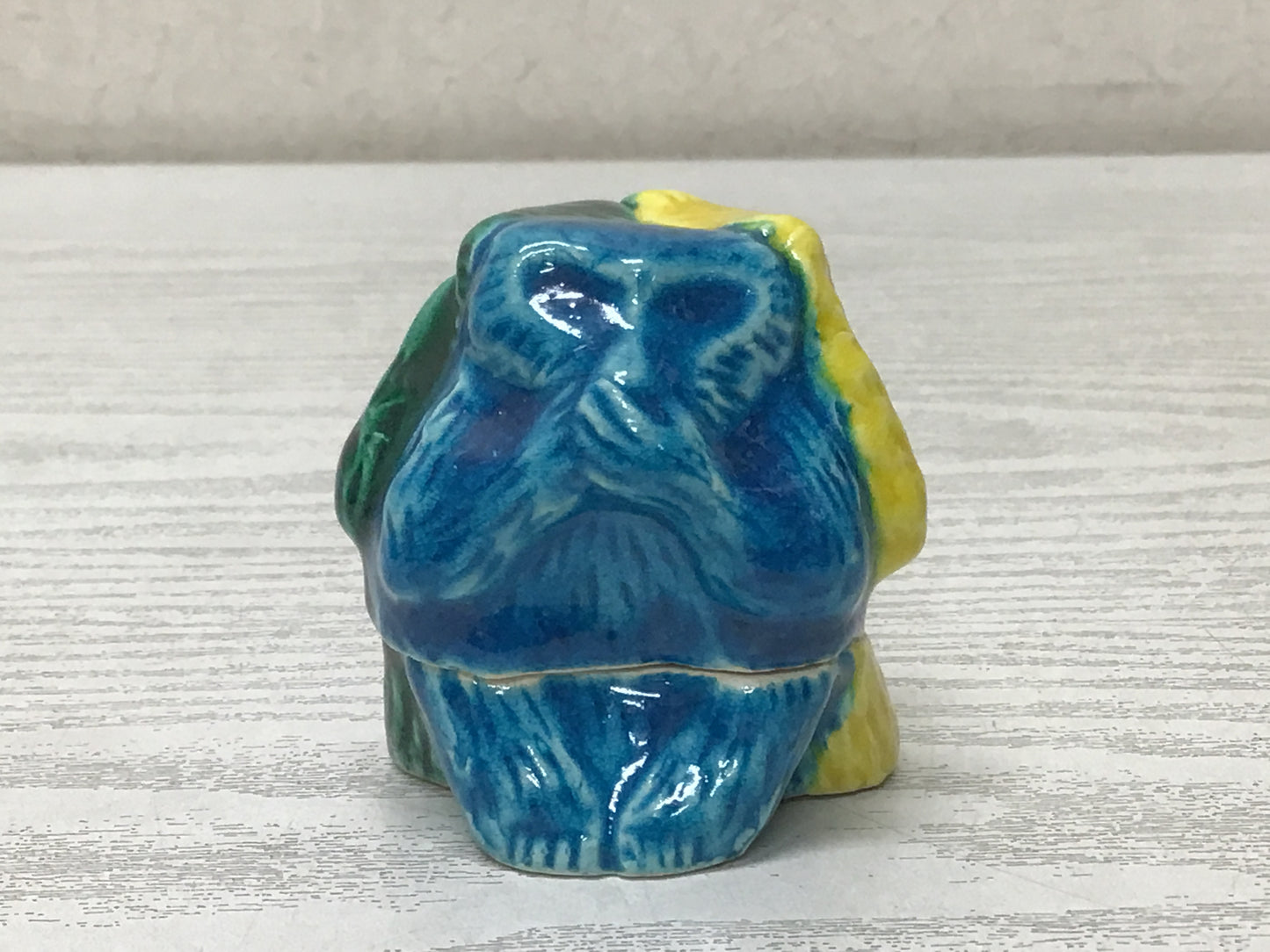 Y2813 BOX Banko-ware Three Wise Monkeys signed box Japanese incense container