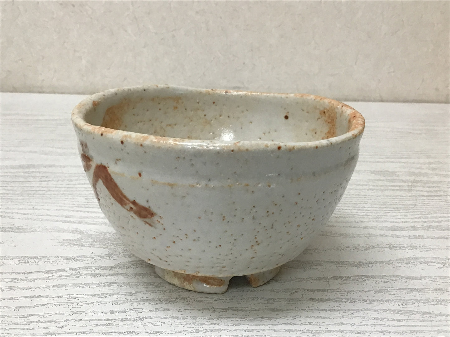 Y2821 CHAWAN Shino-ware Warikodai signed box Japan tea ceremony bowl antique