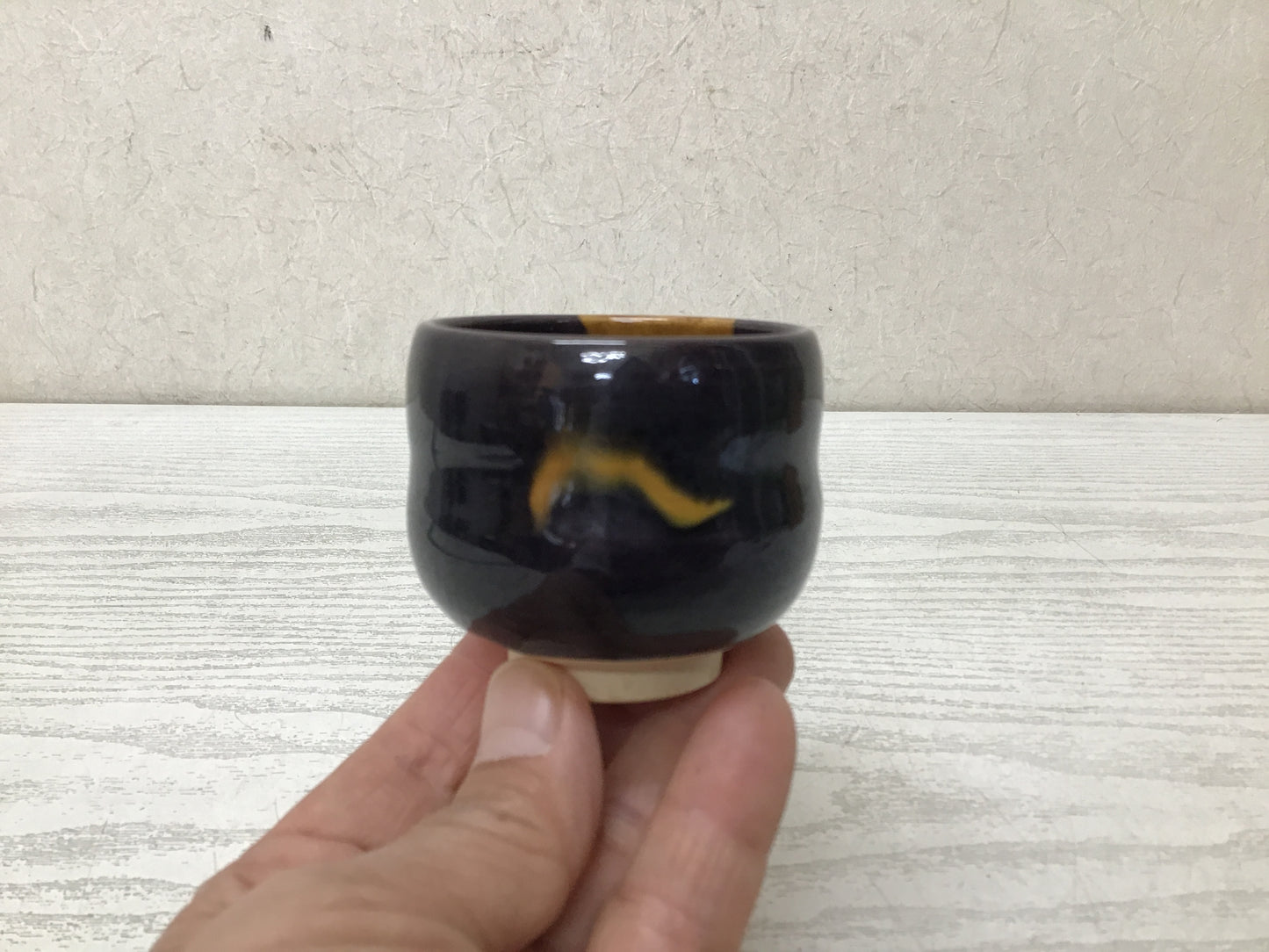 Y2873 CHAWAN Kutani-ware sake cup signed box Japanese bowl pottery Japan antique