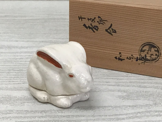 Y2882 BOX Raku-ware Rabbit signed box Japanese incense container decor antique