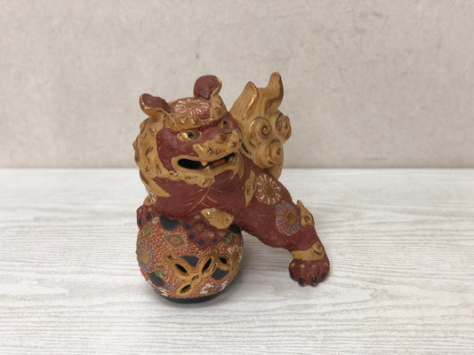 Y2908 OKIMONO kutani-ware Lion Ball signed Japan antique statue figure figurine