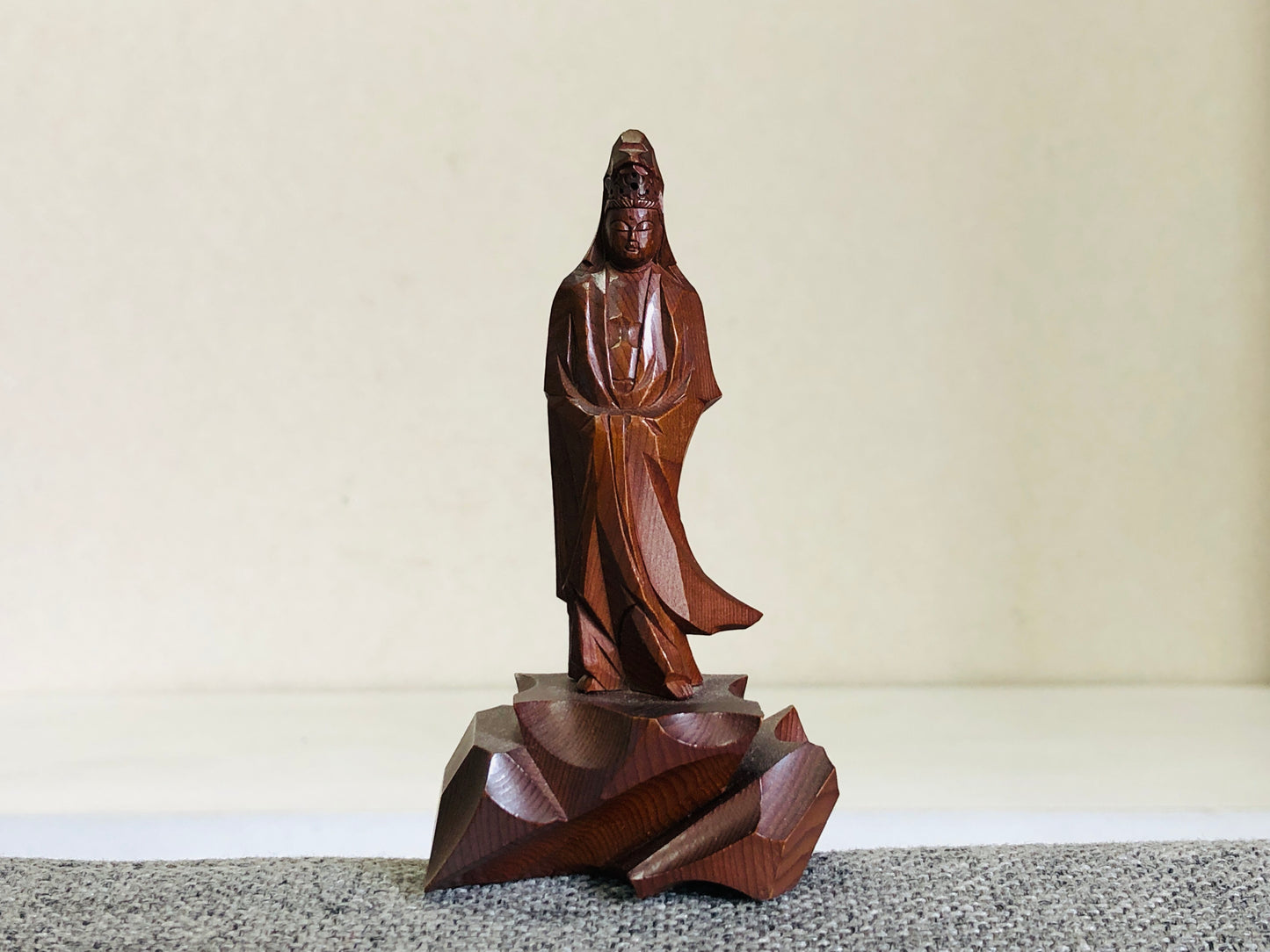 Y3292 STATUE wood carving small Buddha figure signed Japan vintage antique