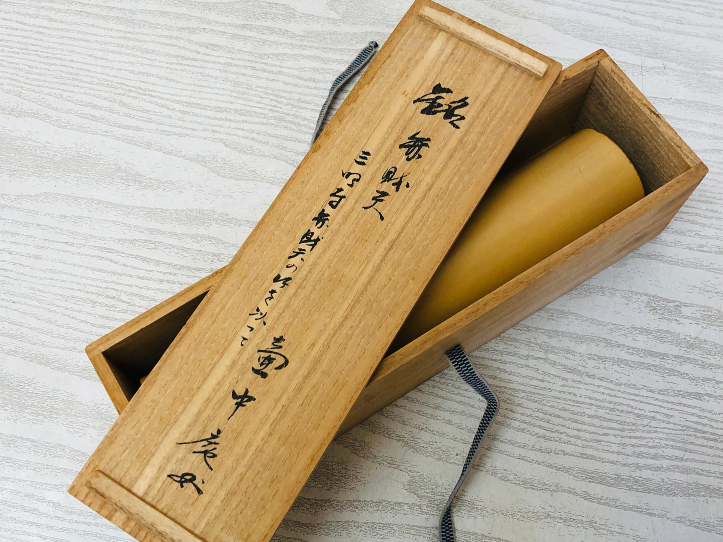 Y3706 FLOWER VASE Bamboo signed box Japan ikebana home decor interior antique