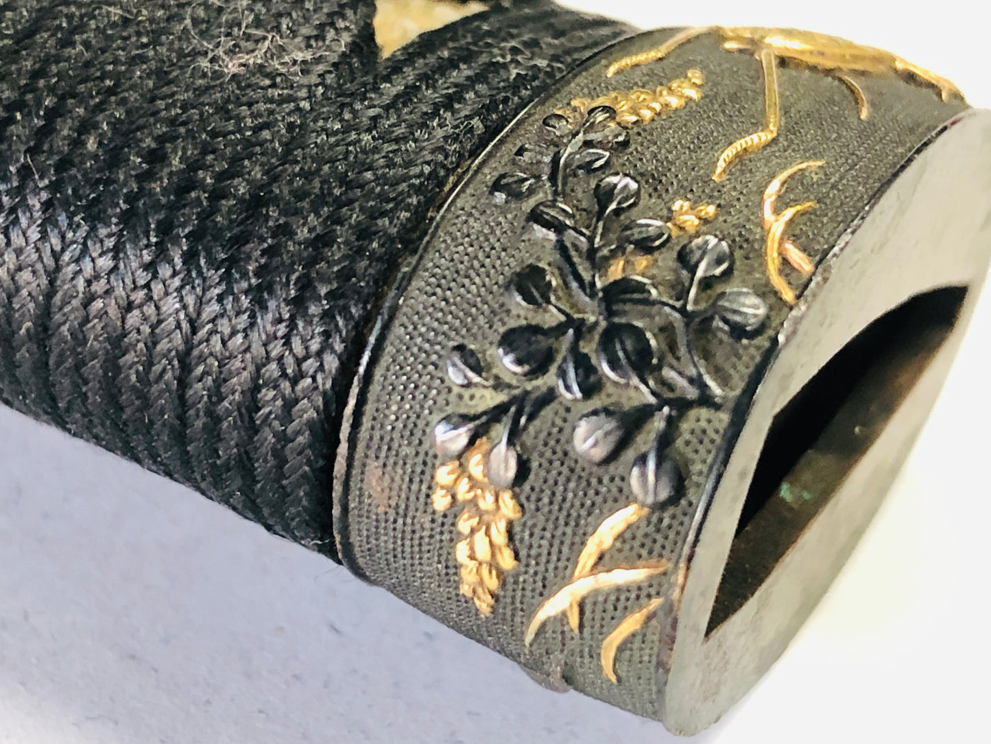 Y3713 TSUKA samurai sword Hilt Bell cricket Gold Inlay Koshirae antique Katana