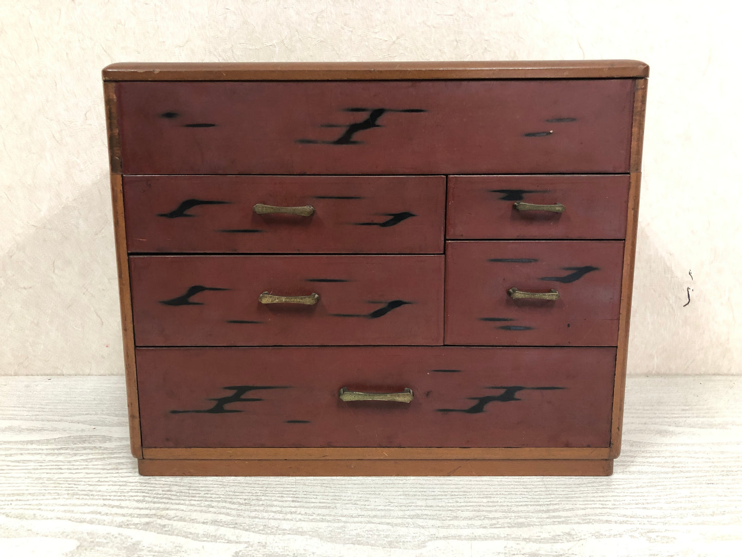 Y3851 TANSU Negoro Lacquer small chest of drawers sewing box Japan antique