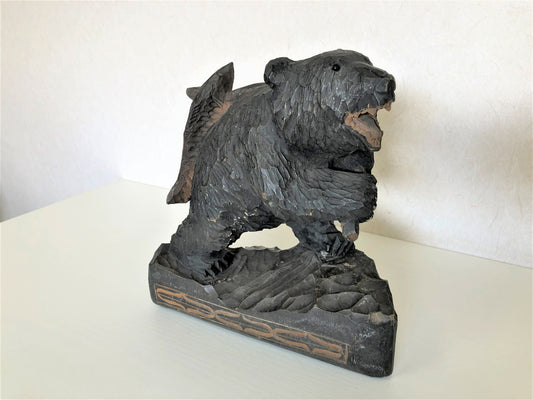 Y3883 OKIMONO wood carving Bear Salmon glass eyes signed Japan antique interior