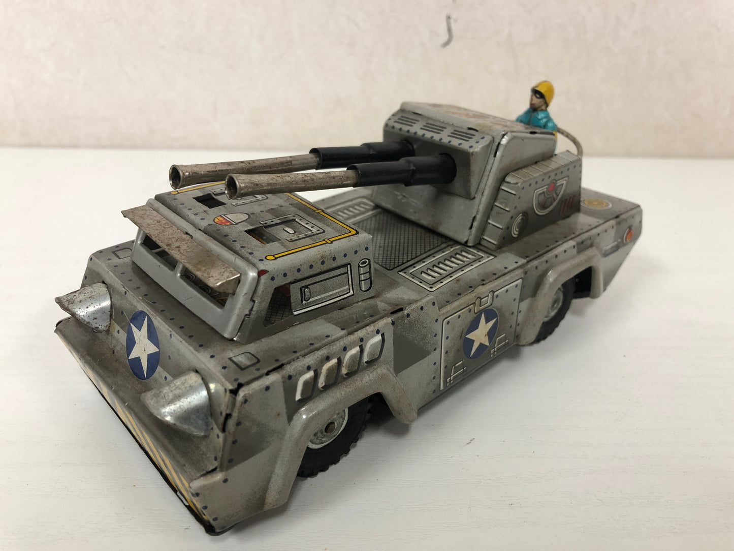 Y3971 TIN TOY Tank armored car combat vehicle box Japanese antique vintage